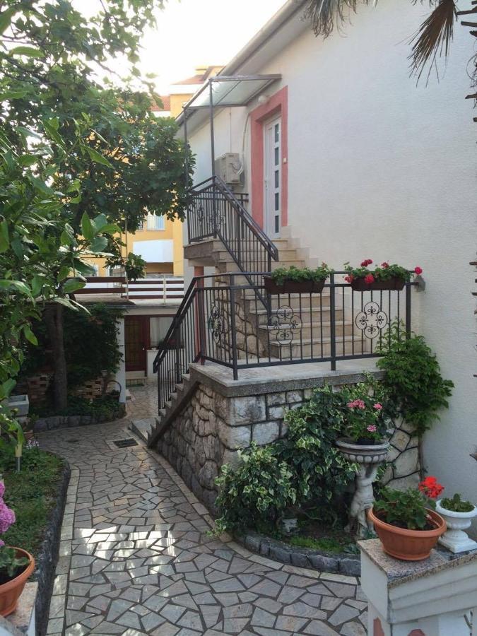 Apartments By The Sea Selce, Crikvenica - 16375 Esterno foto